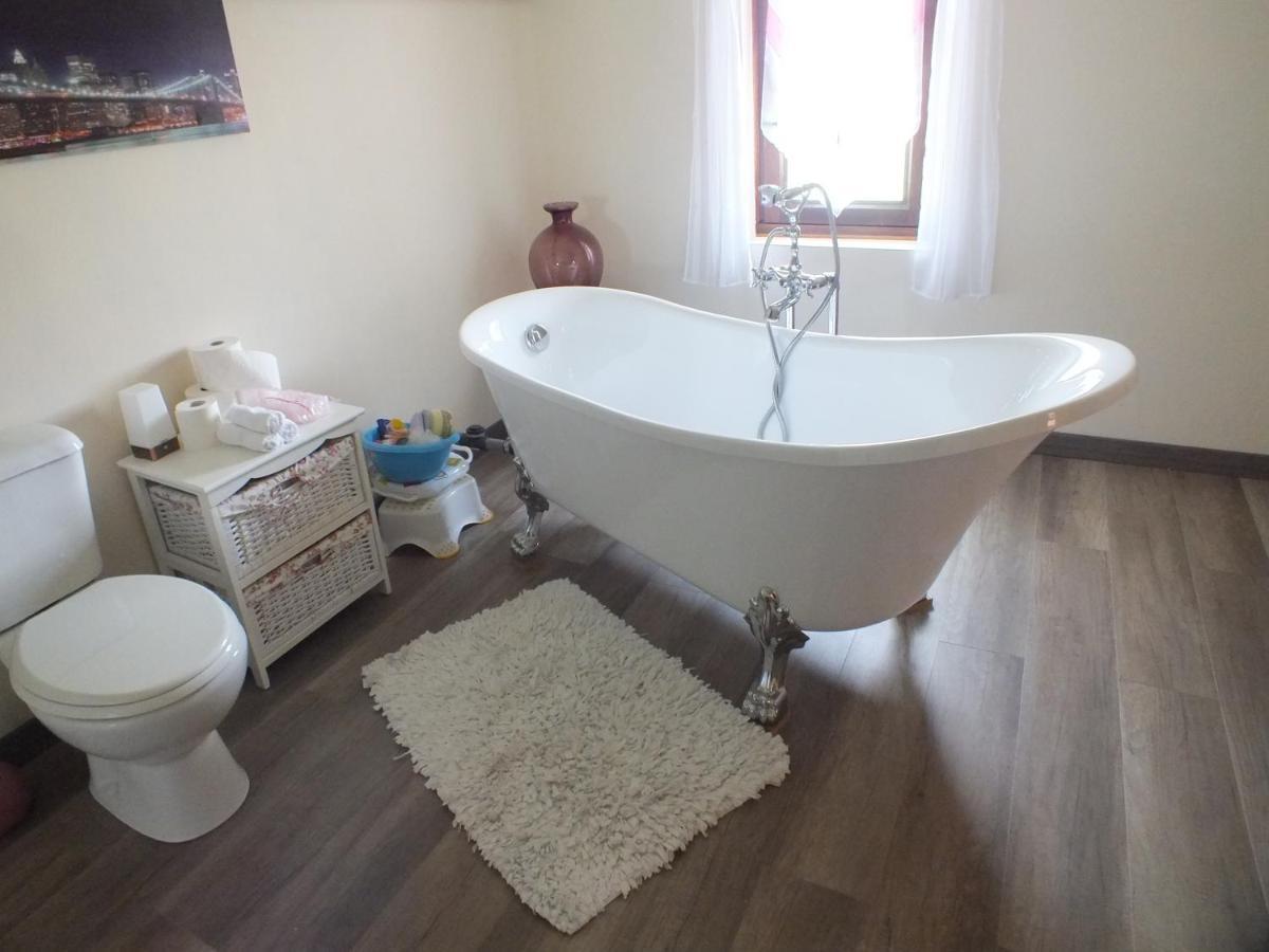 Country B&B Saint-Pierre-d'Eyraud 외부 사진